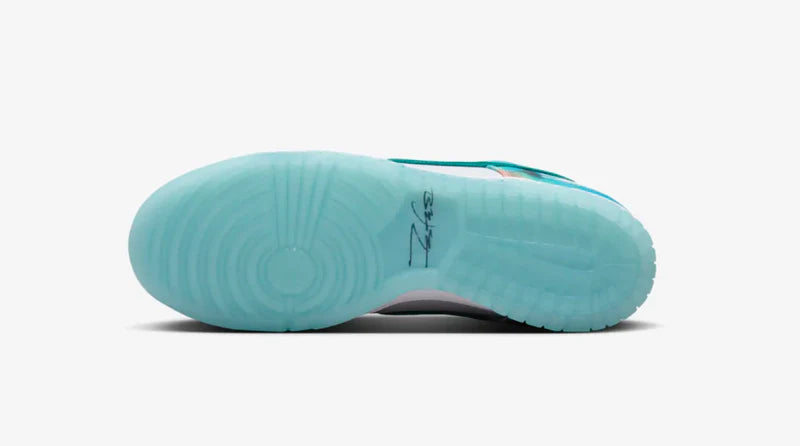 Nike SB Dunk Low Futura Laboratories Bleached Aqua